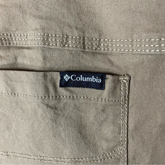 Columbia Khaki Straight Fit Men’s Pants 42x30 - Picture 5 of 9